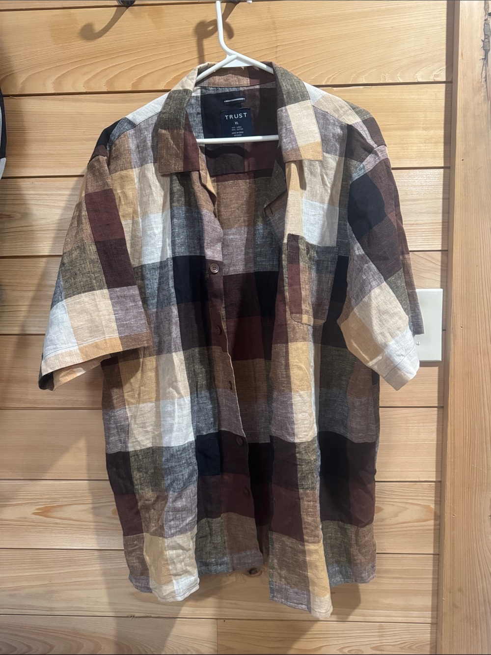 TRUST Brown Plaid Short-Sleeve Button-Down Shirt